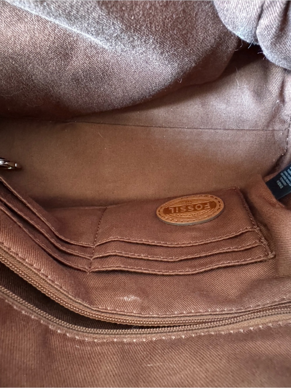 Fossil Sydney Cross-Body Leather Bag - Picture 13 of 16